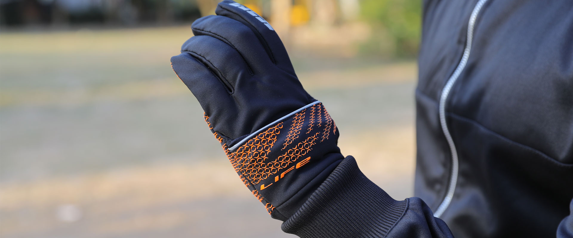 Ski Gloves banner